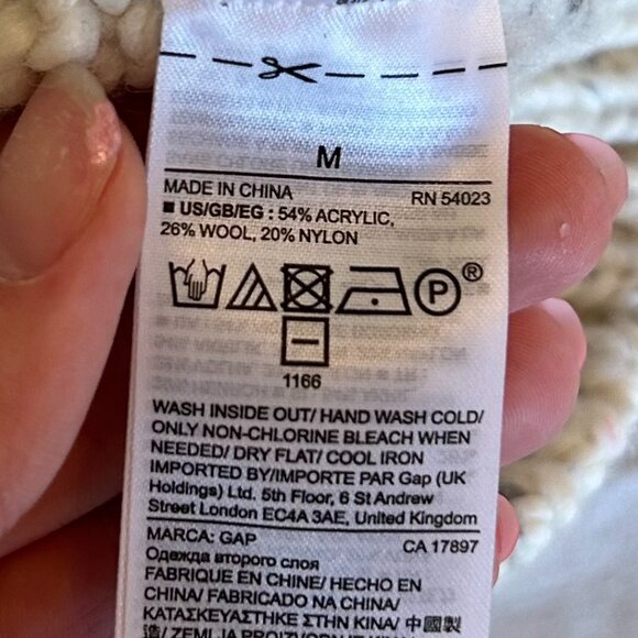 White Gap Knit Sweater - Picture 6 of 6